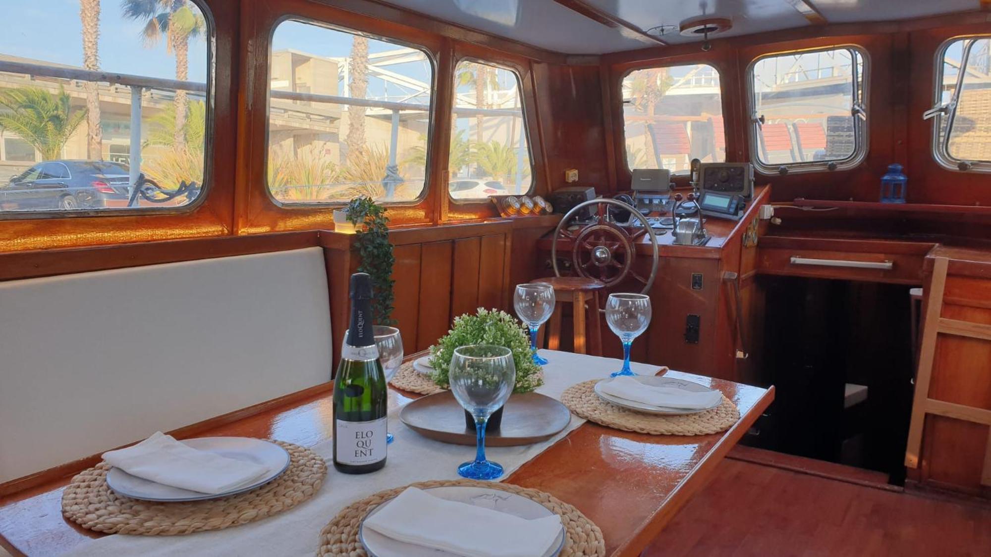 Classic Boat Barselona Dış mekan fotoğraf