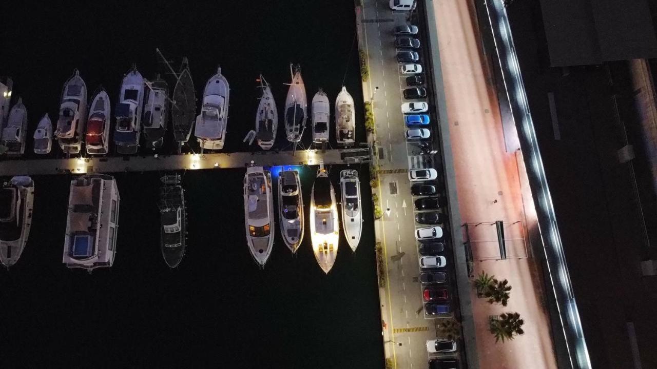 Classic Boat Barselona Dış mekan fotoğraf